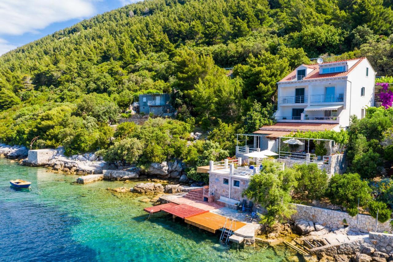 Apartments Ratac Lobrovic With Private Beach And Beautiful Sunset Слано Экстерьер фото