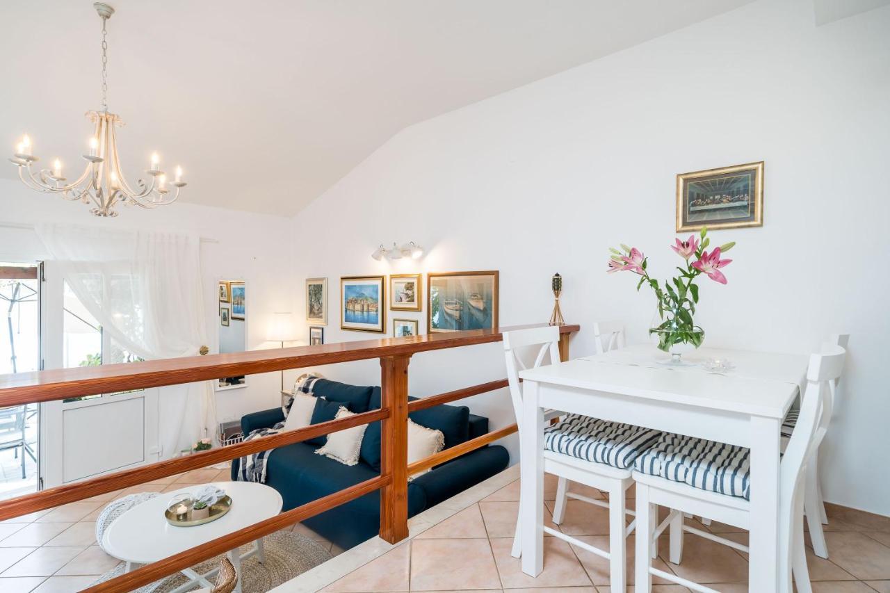 Apartments Ratac Lobrovic With Private Beach And Beautiful Sunset Слано Экстерьер фото