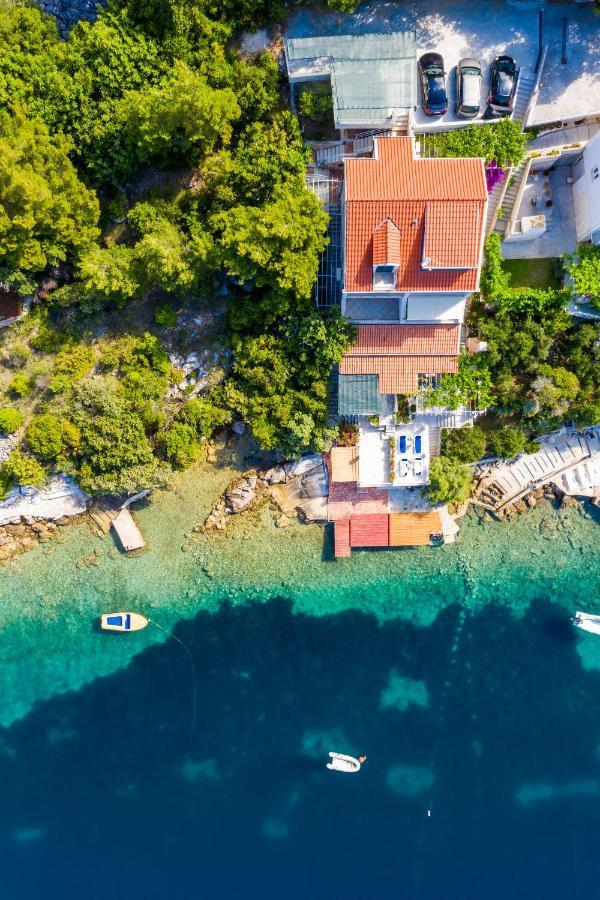 Apartments Ratac Lobrovic With Private Beach And Beautiful Sunset Слано Экстерьер фото